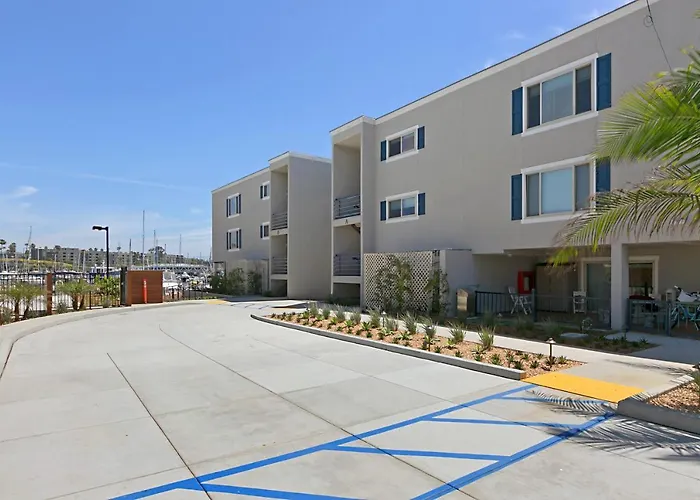 Beach Condo With Harbor View | Pool & Hot Tub 211B