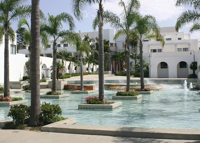 Mile To Beach! Private, Family & Pet Friendly Oasis! Pool Table & Hot Tub!