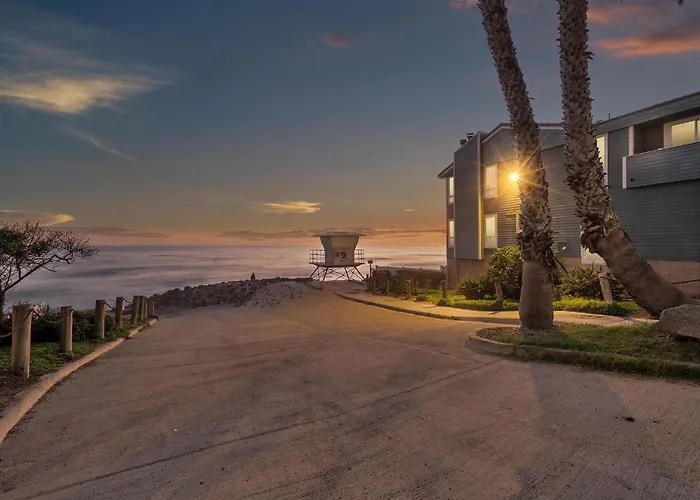 Ultimate Oceanside Retreat | Tower 9 Across From The Beach