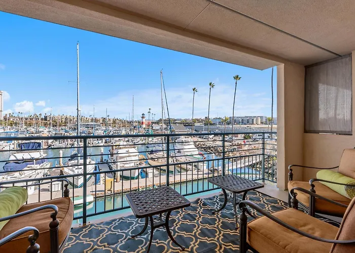 Beach Condo With Harbor View | Pool & Hot Tub 211B